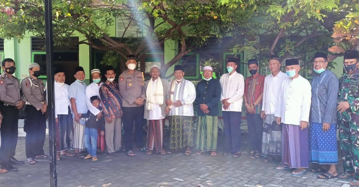 Turba MUI dan Muspika  Kecamatan Pucuk di Masjid Jami' "Istiqlal" 
Desa Gempolpading
Jum'at, 07/01/2022